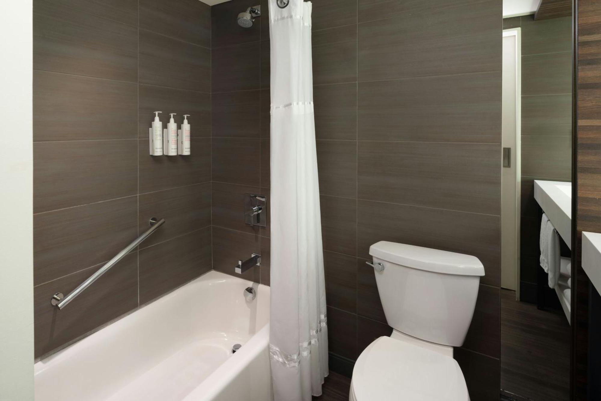 North Charleston Marriott Hotell Exteriör bild